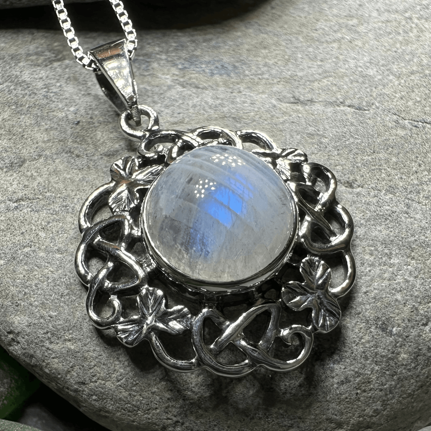 Elana Shamrock Moonstone Necklace - 18
