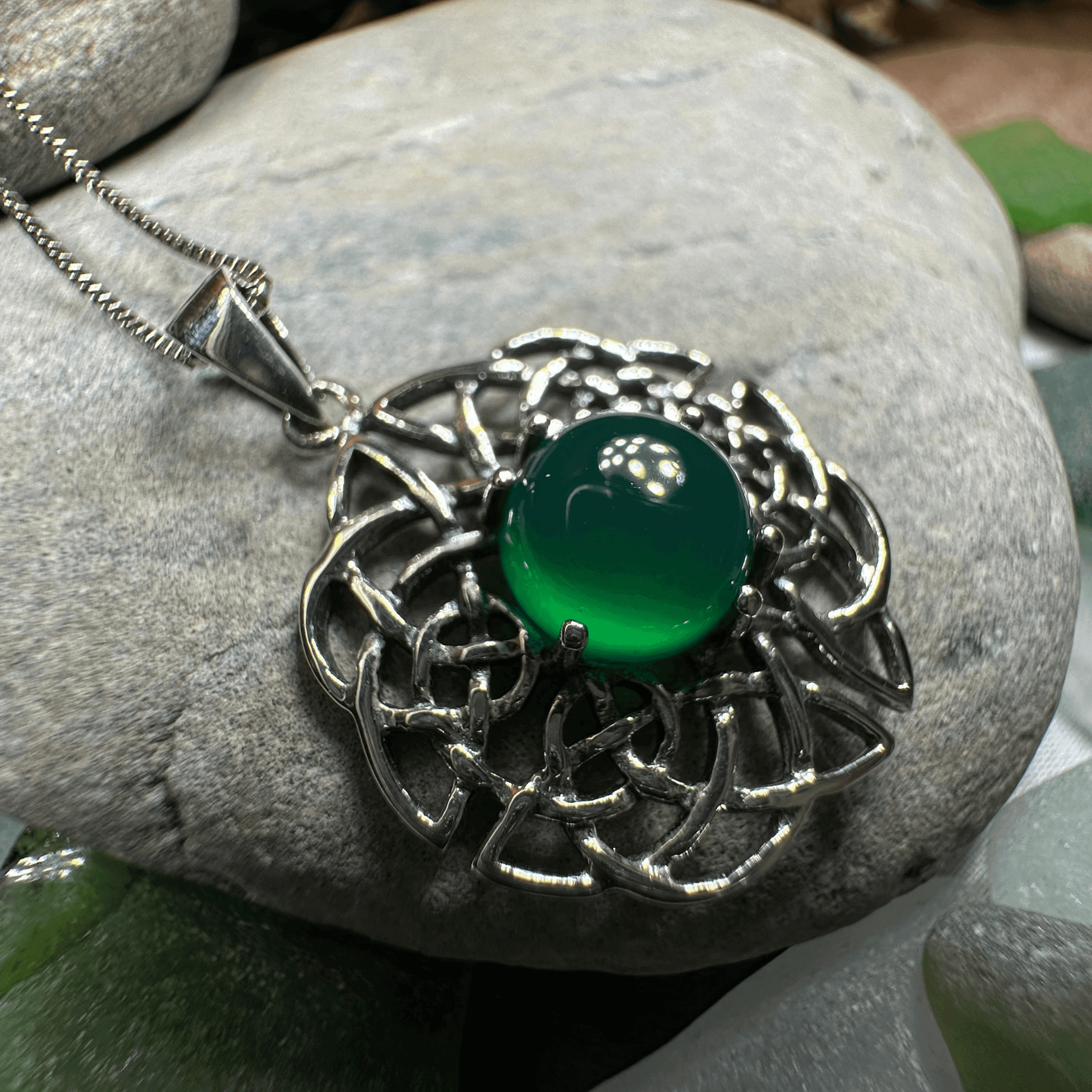 Elvenfire Celtic Knot Necklace - 18