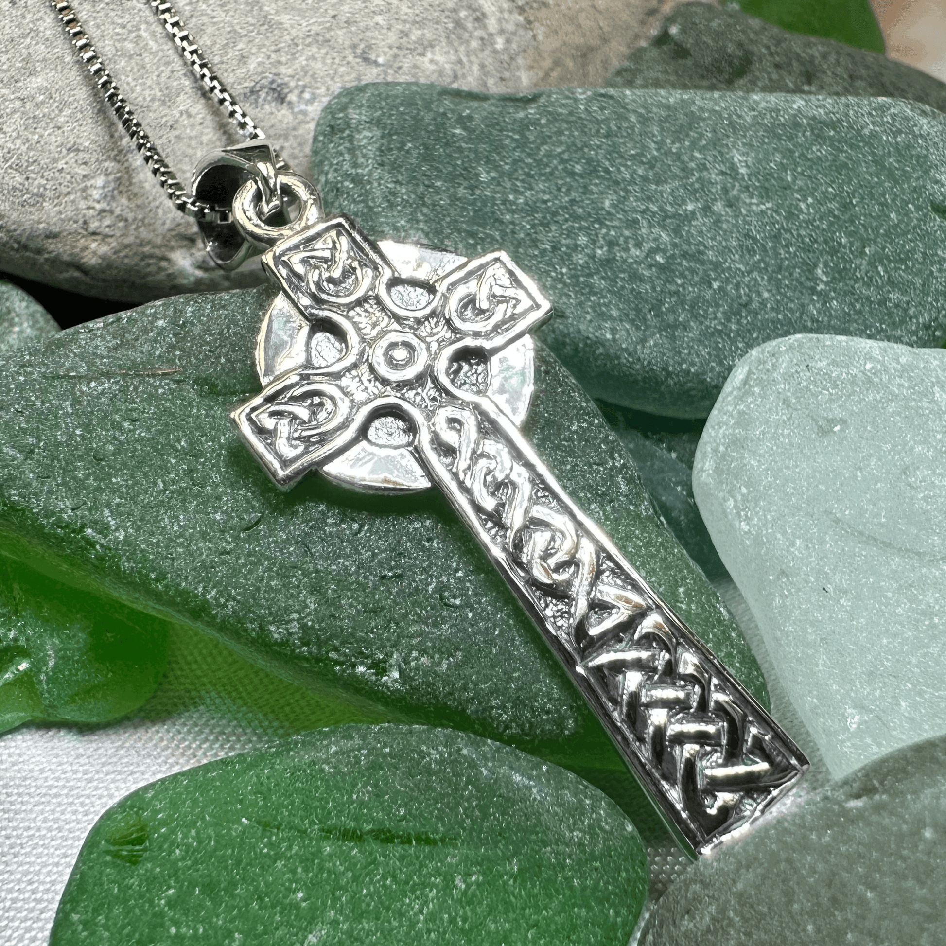 Simplicity Celtic Cross Necklace - 18