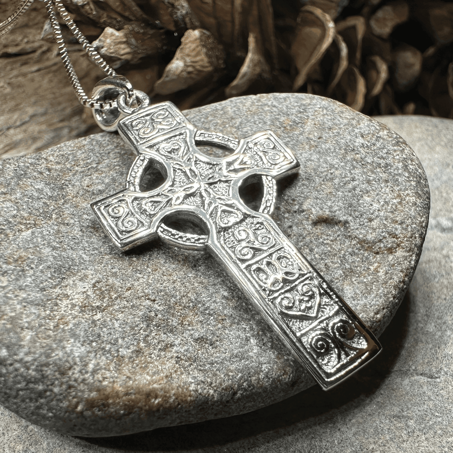 Columba Celtic Cross Necklace - 18