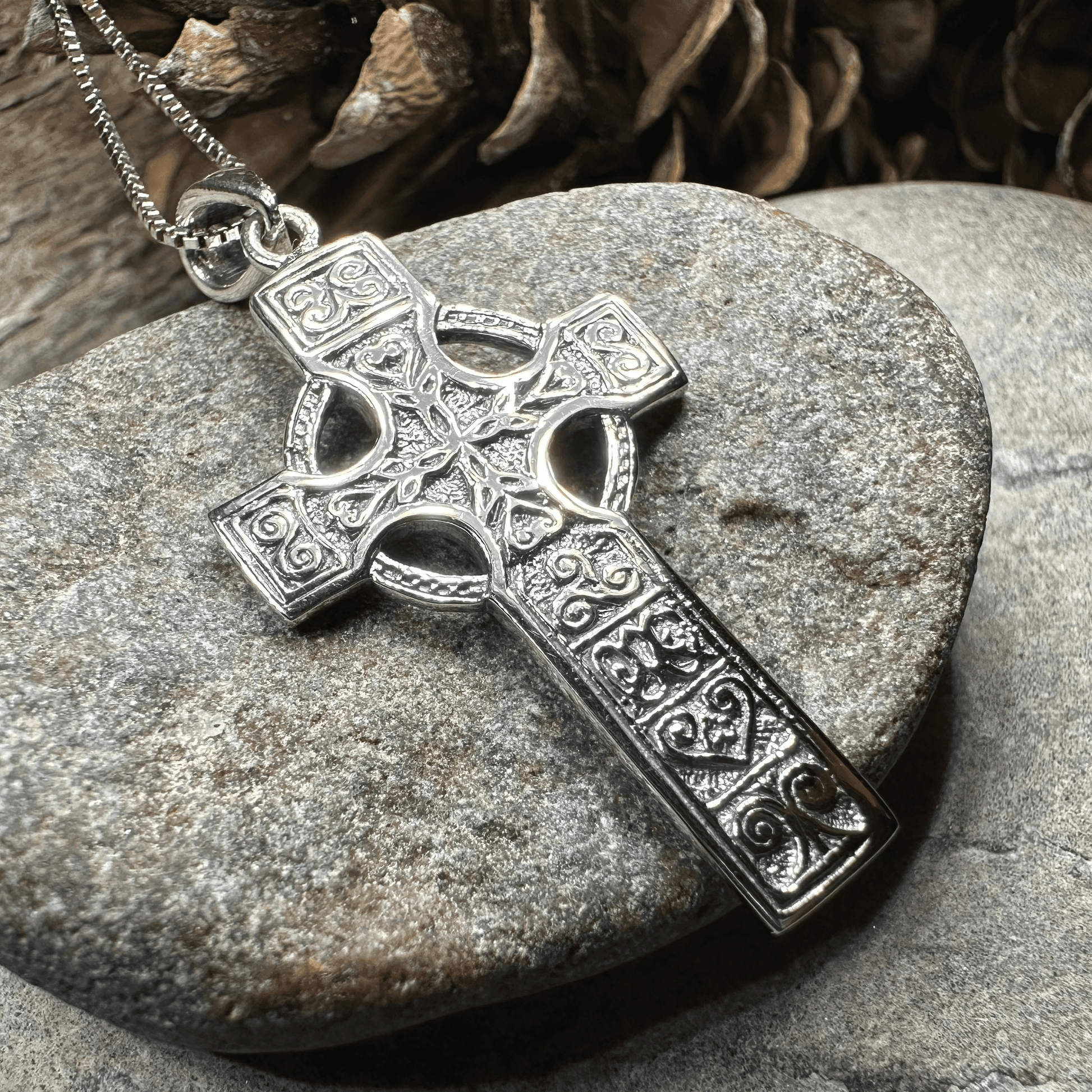 Columba Celtic Cross Necklace - 18