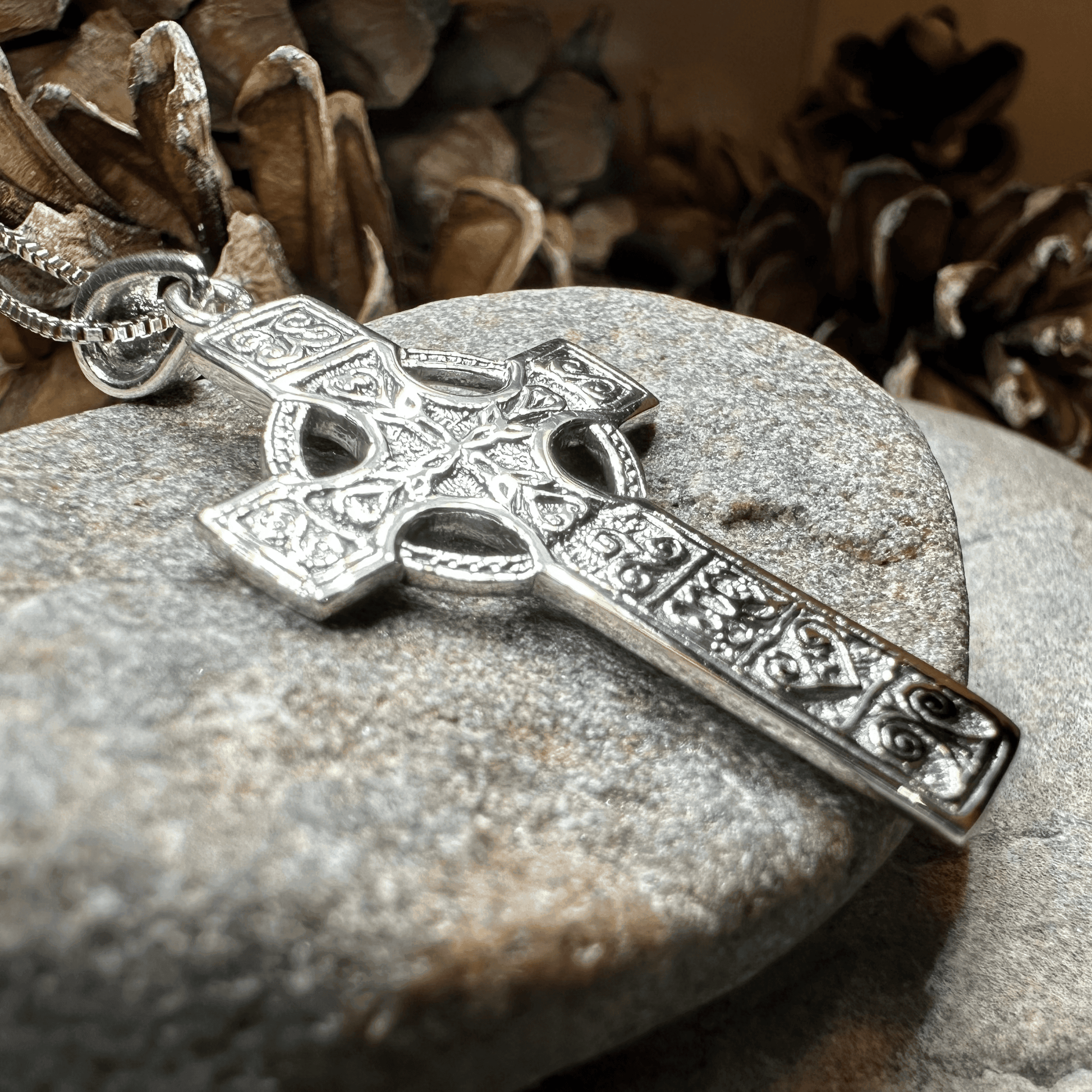 Columba Celtic Cross Necklace - 18