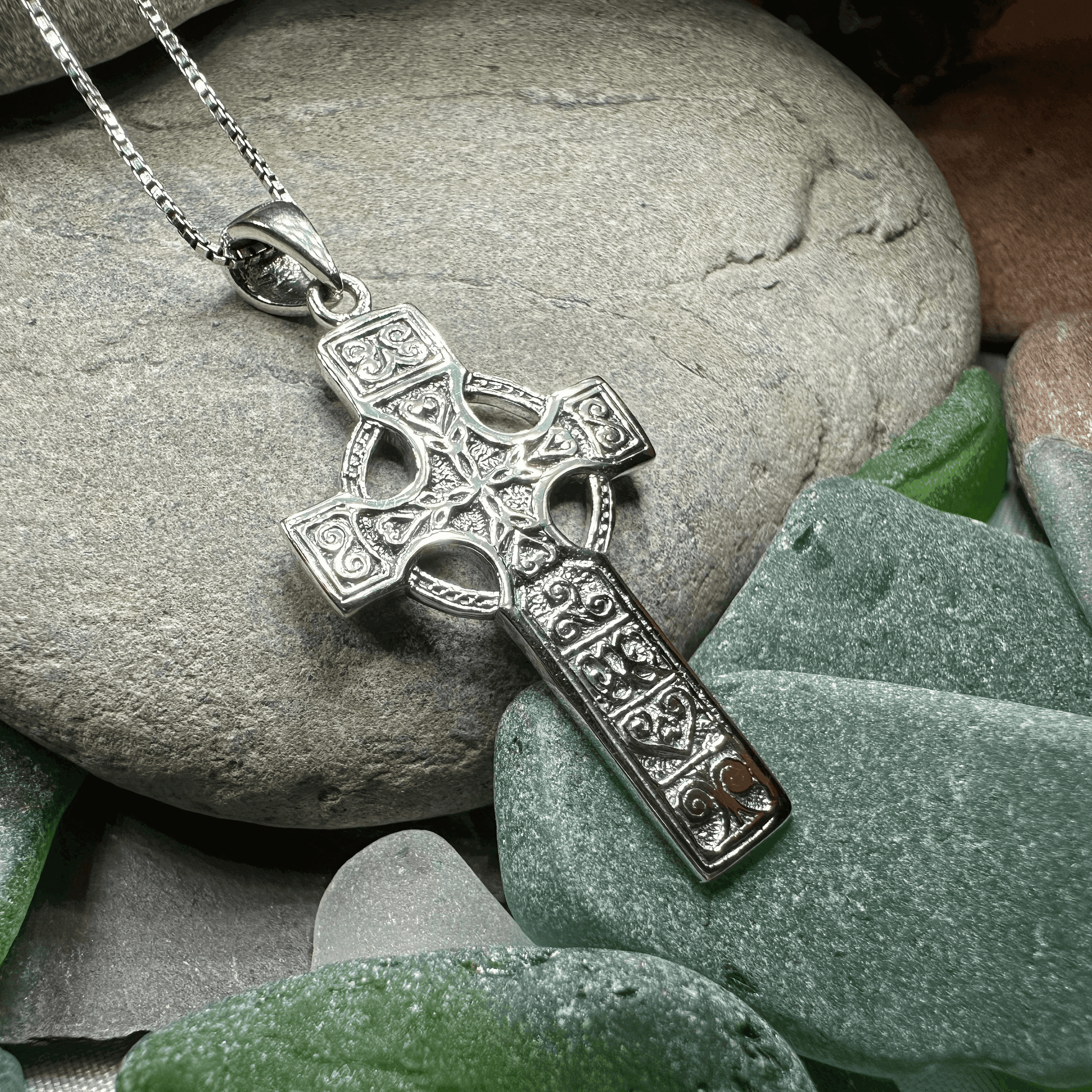 Columba Celtic Cross Necklace - 18