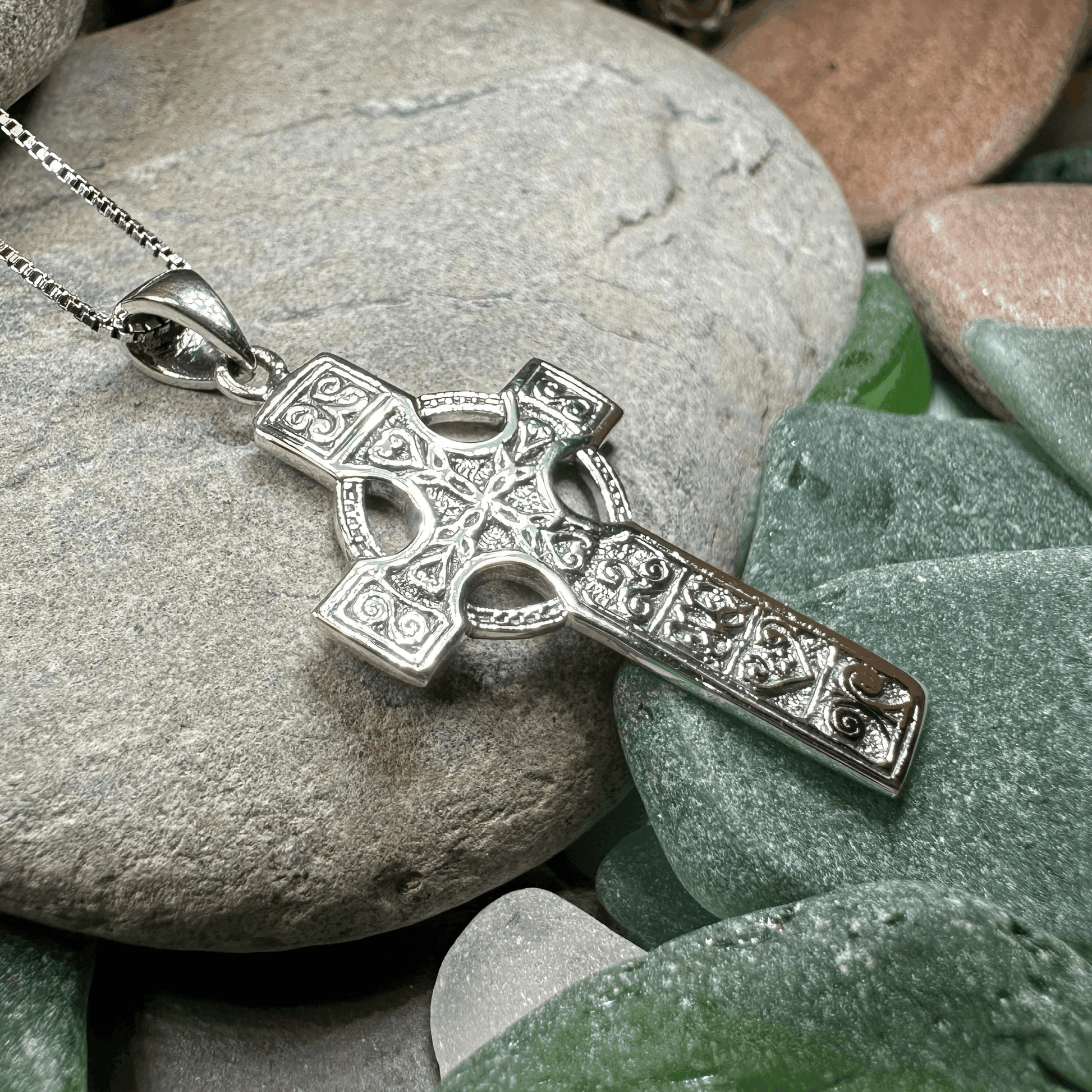 Columba Celtic Cross Necklace - 18