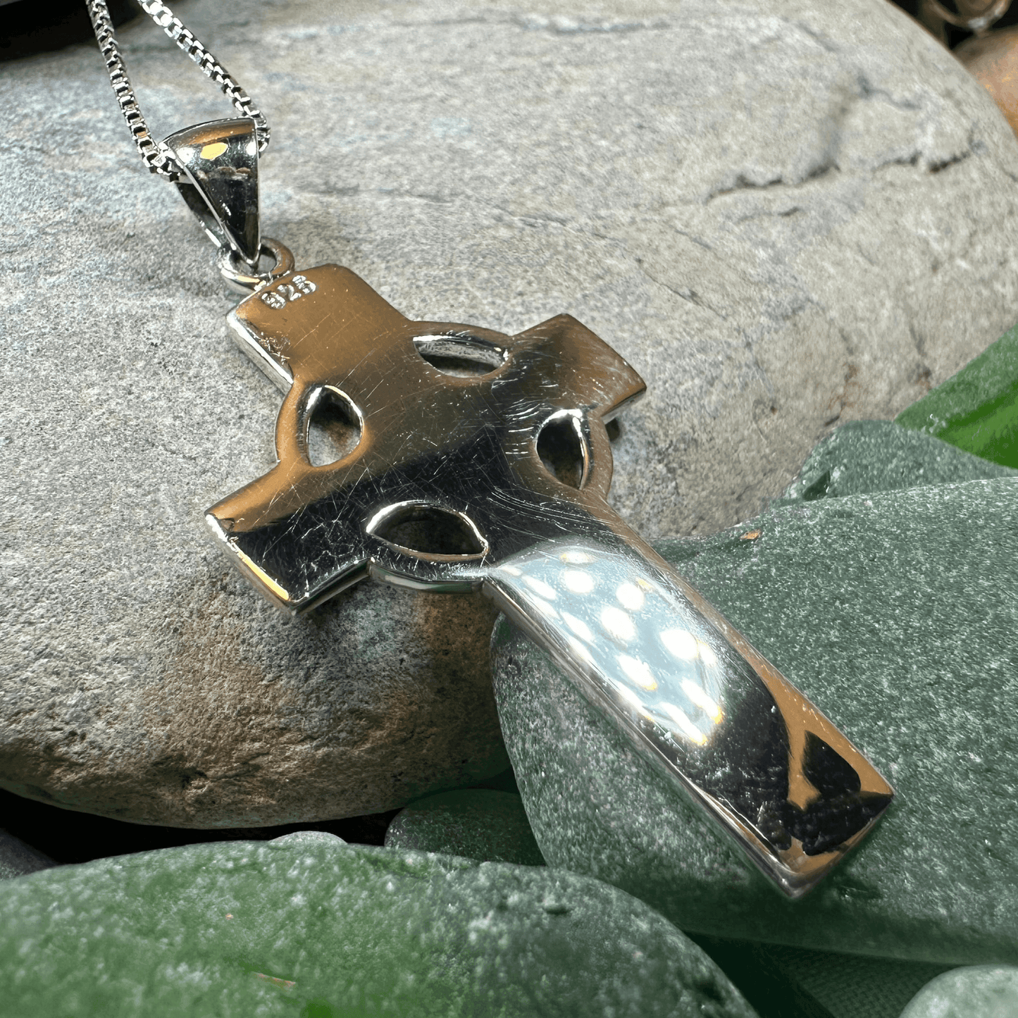 Columba Celtic Cross Necklace - 18
