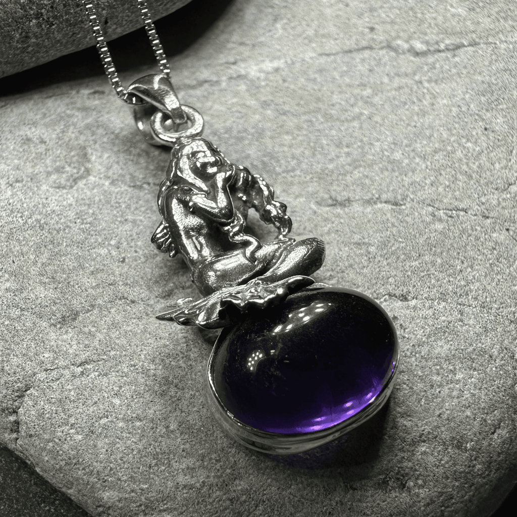 Mermaid's Song Necklace - 18 / Amethyst
