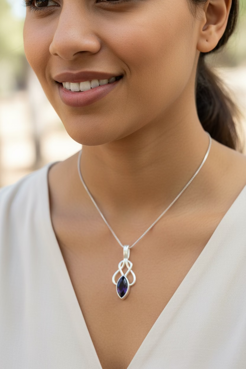 Enide Celtic Knot Necklace