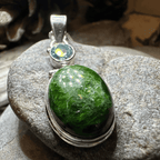 Irish Spring Necklace - 18