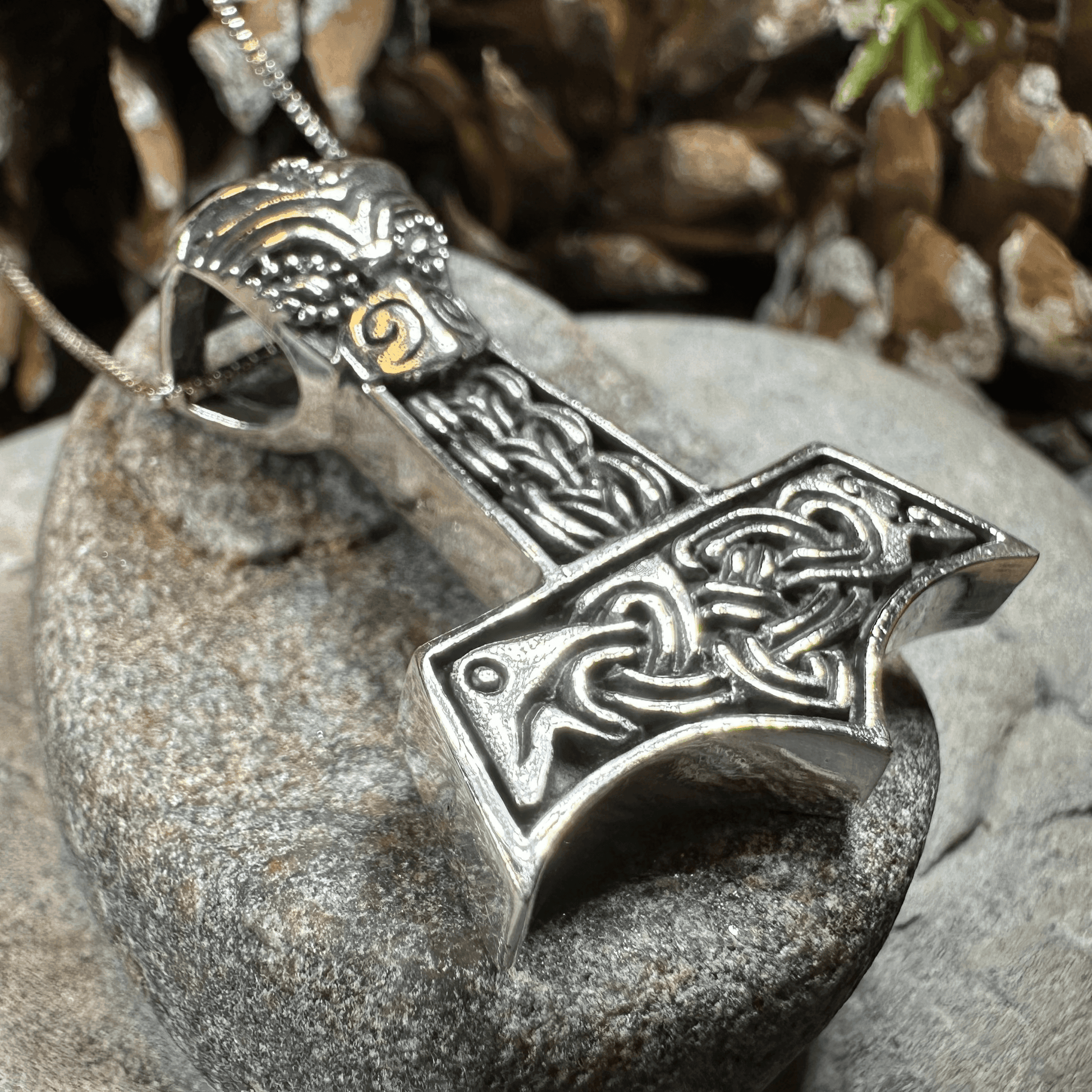 Idun Thor's Hammer Necklace - 18
