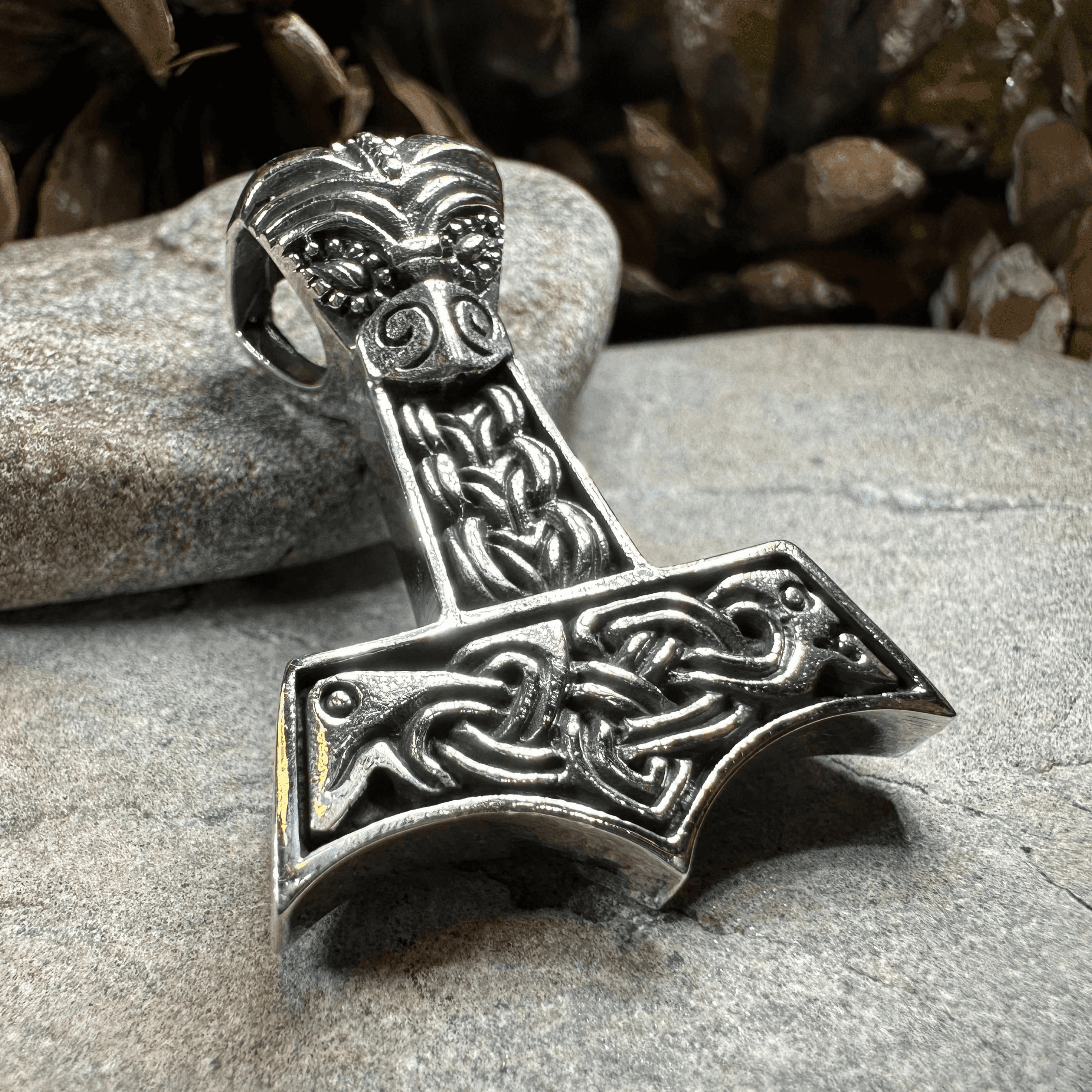 Idun Thor's Hammer Necklace - 18