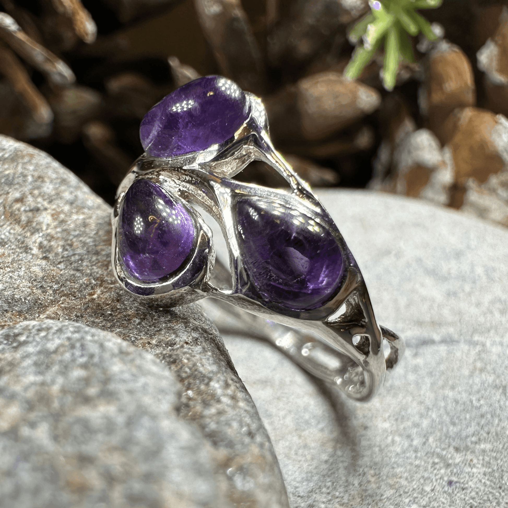 Celtic Love Knot Ring - 5 / Amethyst
