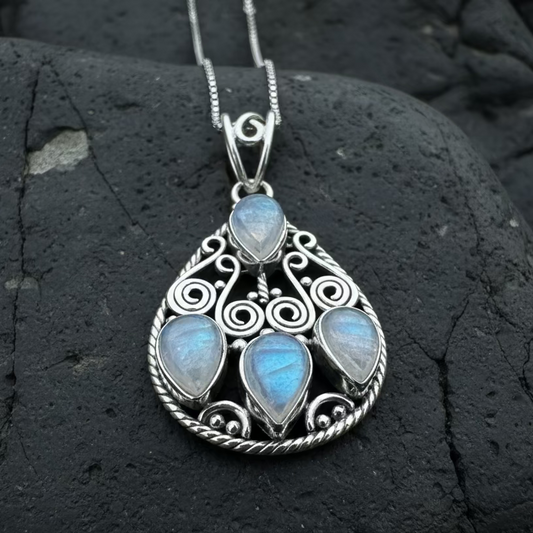 Sechnall Celtic Spiral Necklace