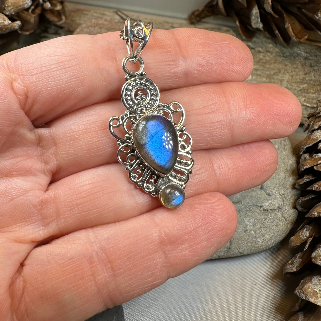 Fiona Labradorite Necklace