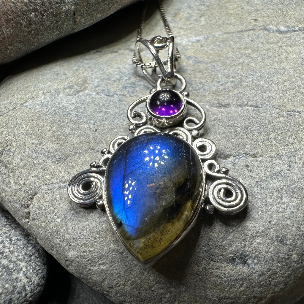 Blaise Labradorite Necklace