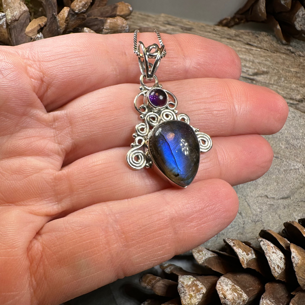 Blaise Labradorite Necklace