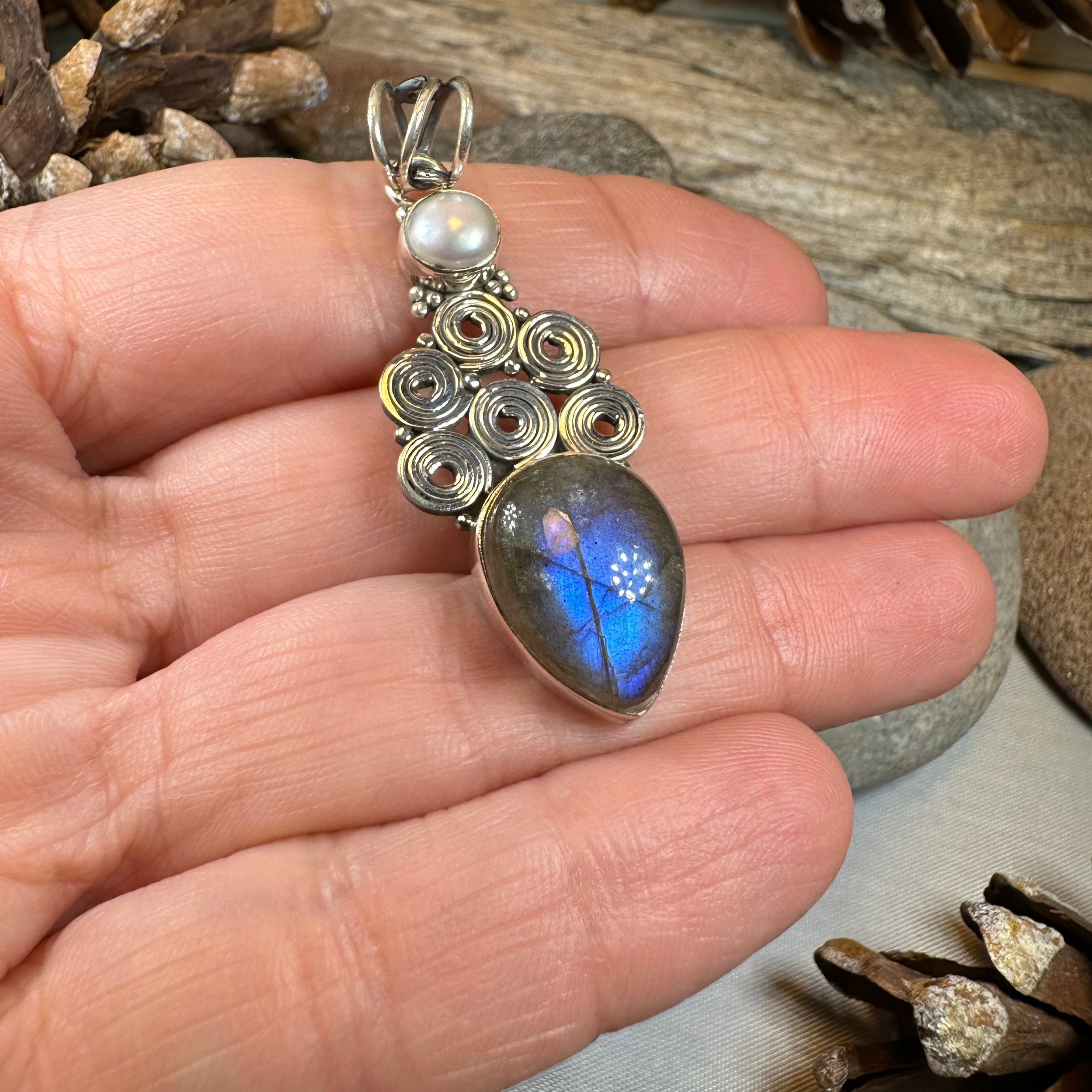 Phoebe Labradorite Necklace