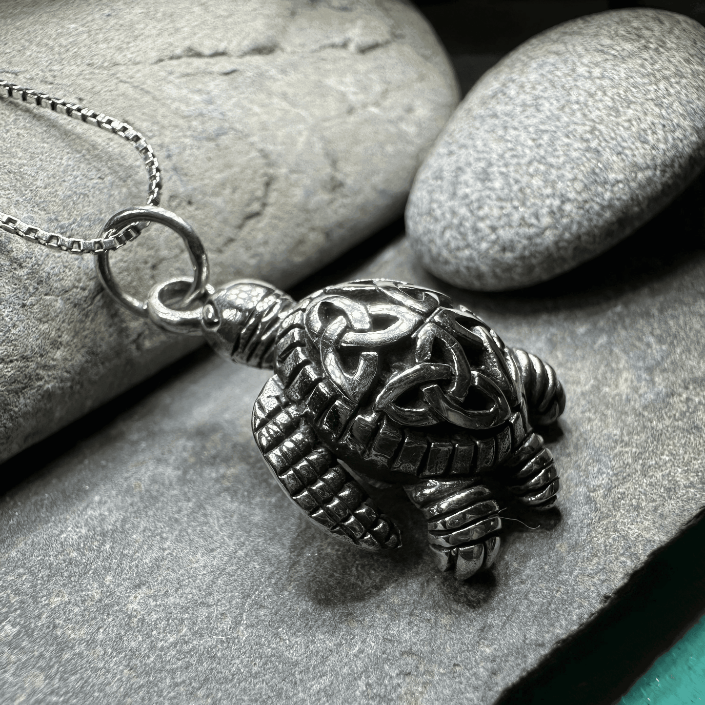 Birte Celtic Turtle Necklace - 18