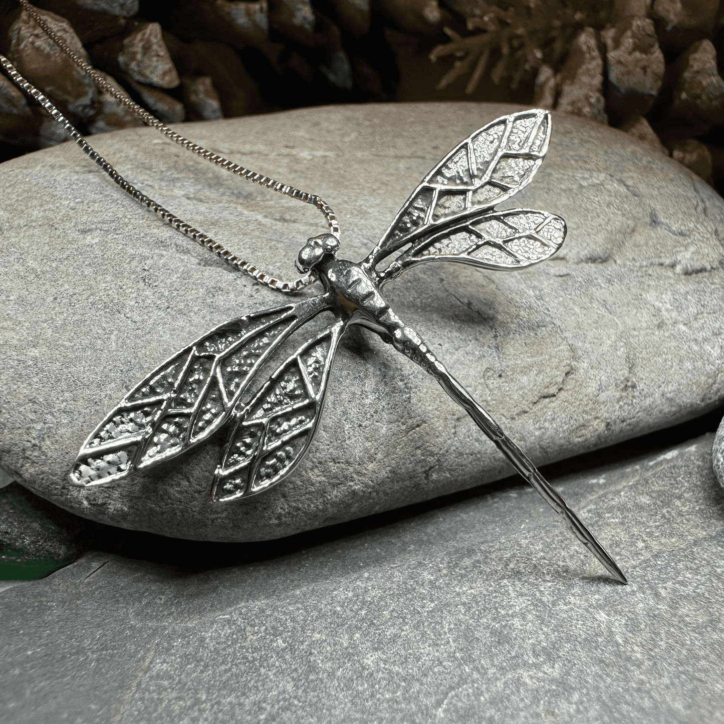Realistic Dragonfly Necklace - 18