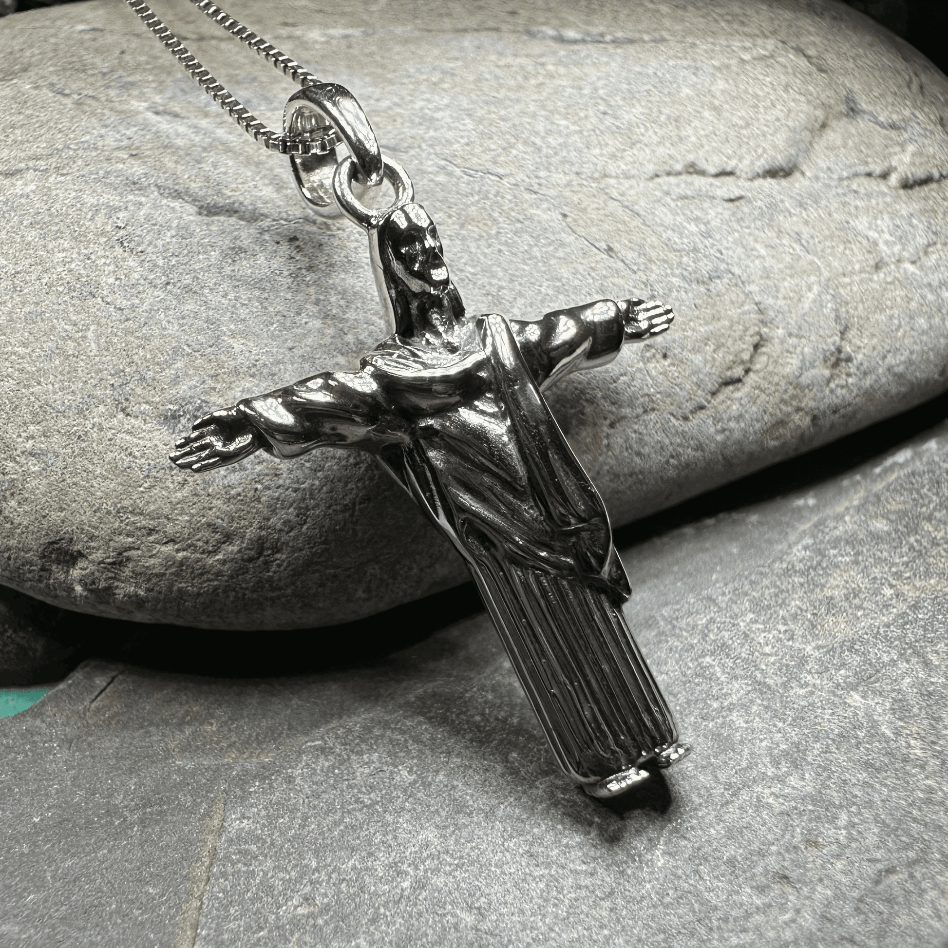 Christ the Redeemer Cross Necklace - 18