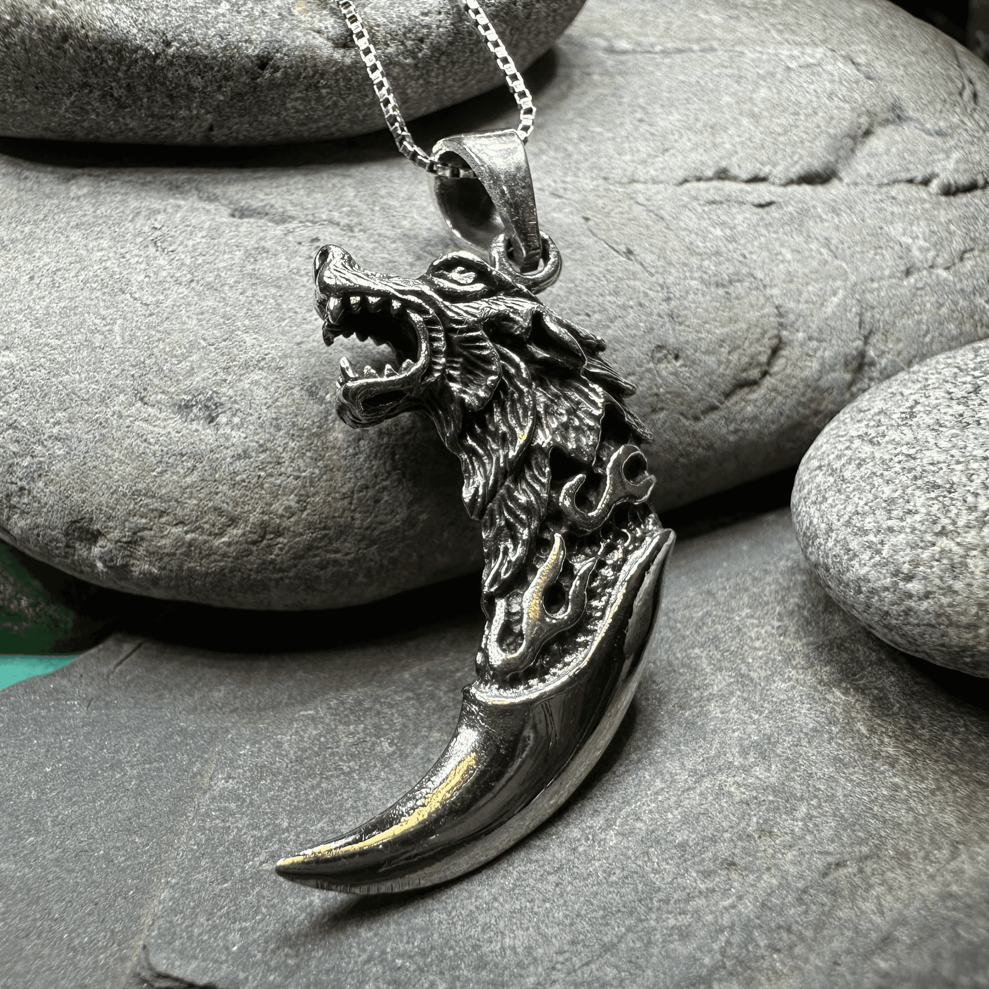 Wolf Claw Necklace - 