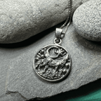 Oíche Wolf Necklace - 