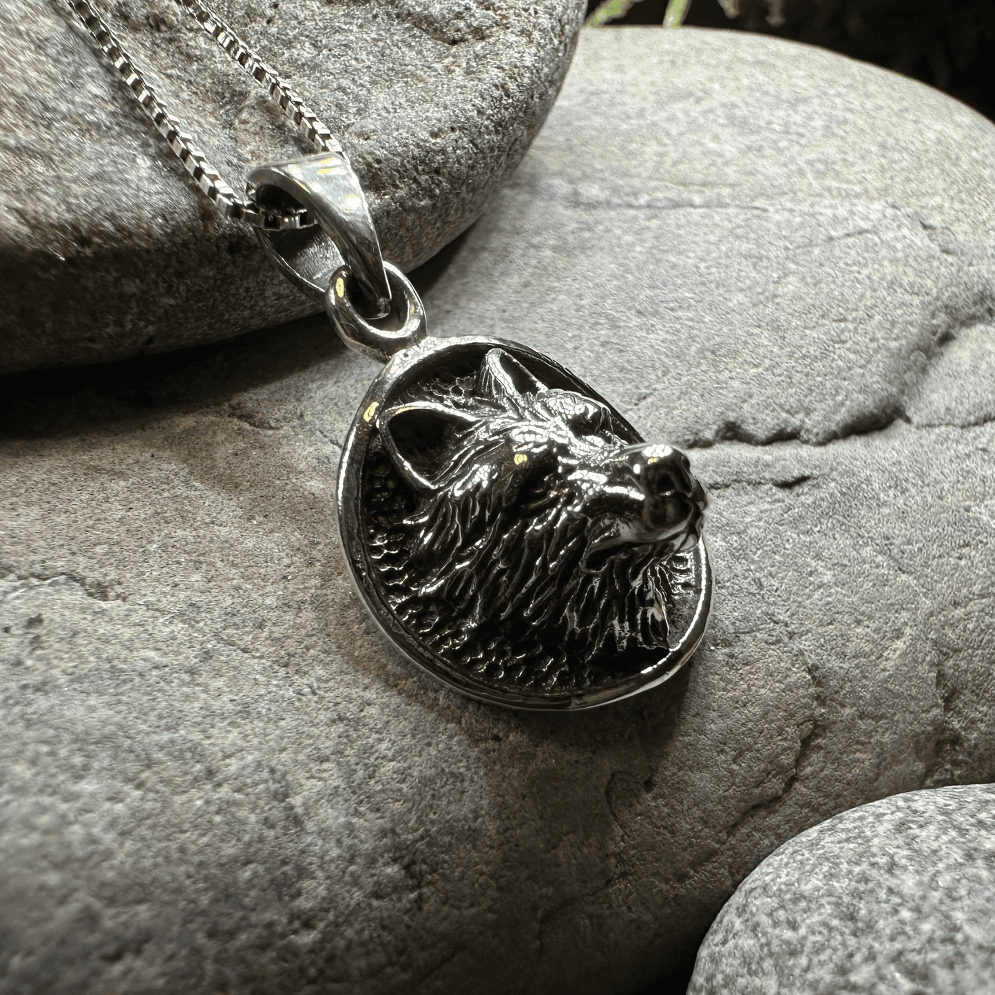 3-D Wolf Necklace - 