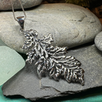 Derwen Oak Leaf Necklace