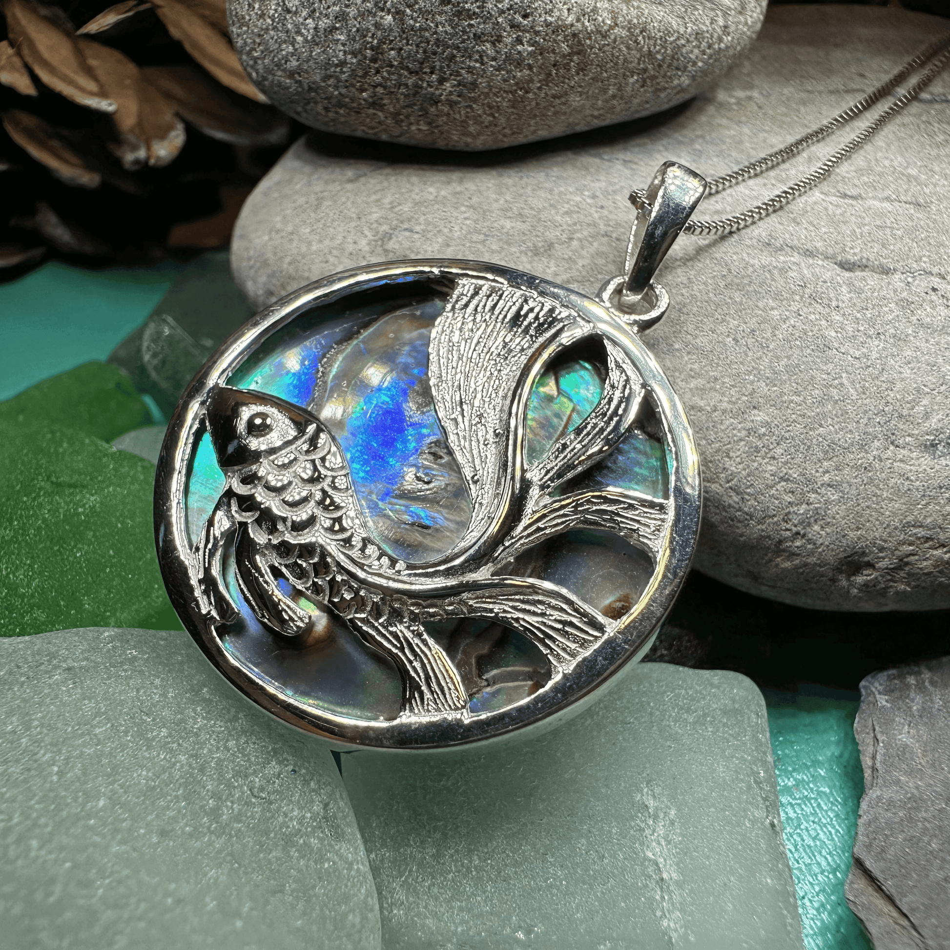 Abalone Koi Fish Necklace - abalone shell / 18