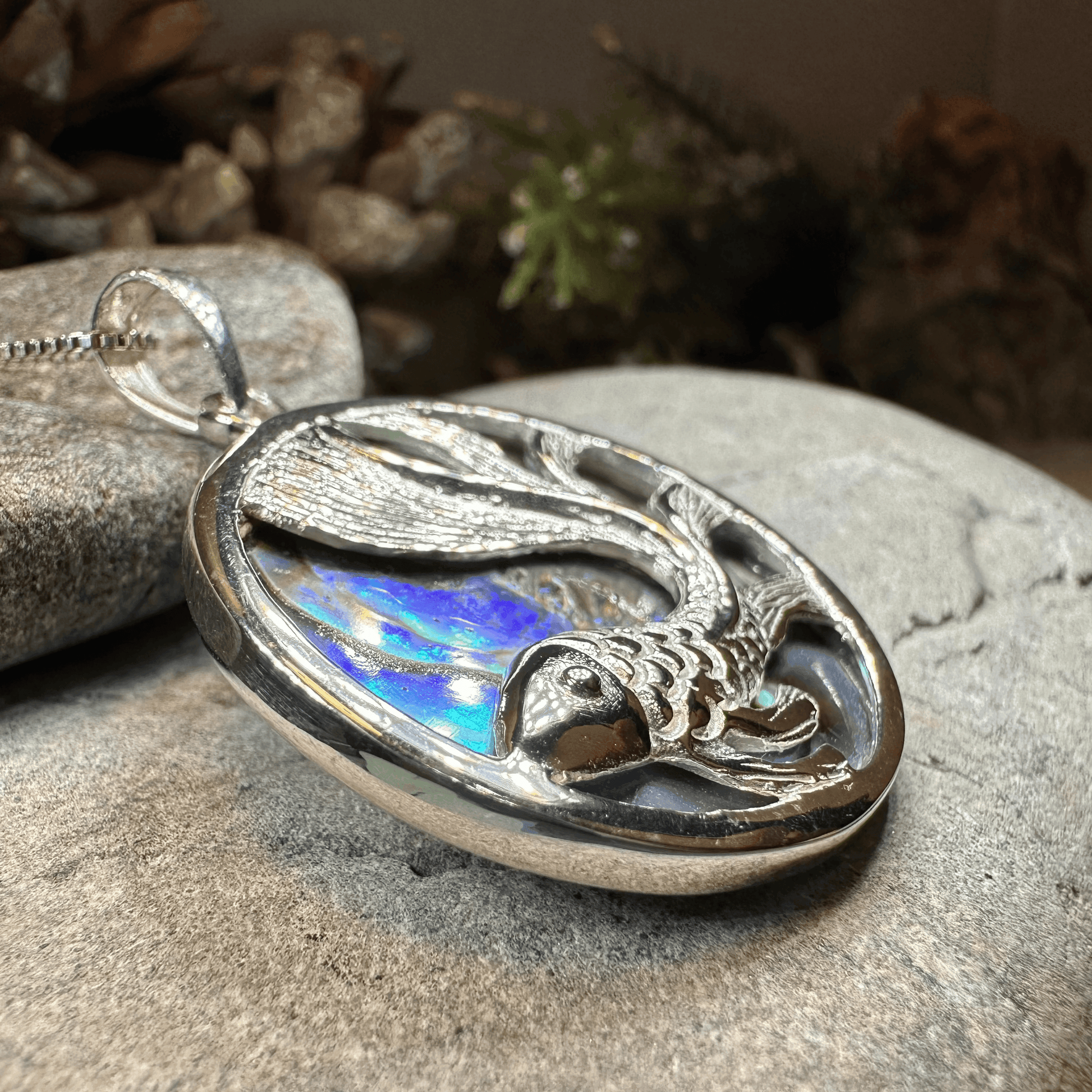 Abalone Koi Fish Necklace - abalone shell / 18