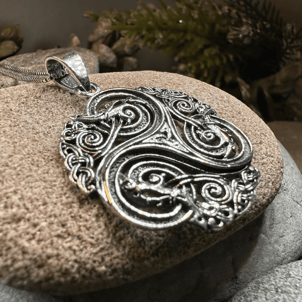 Acutus Triskele Dragon Necklace - 18