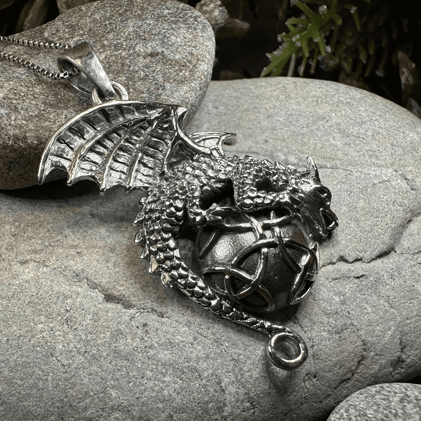 Archion Dragon Moon Necklace - 18