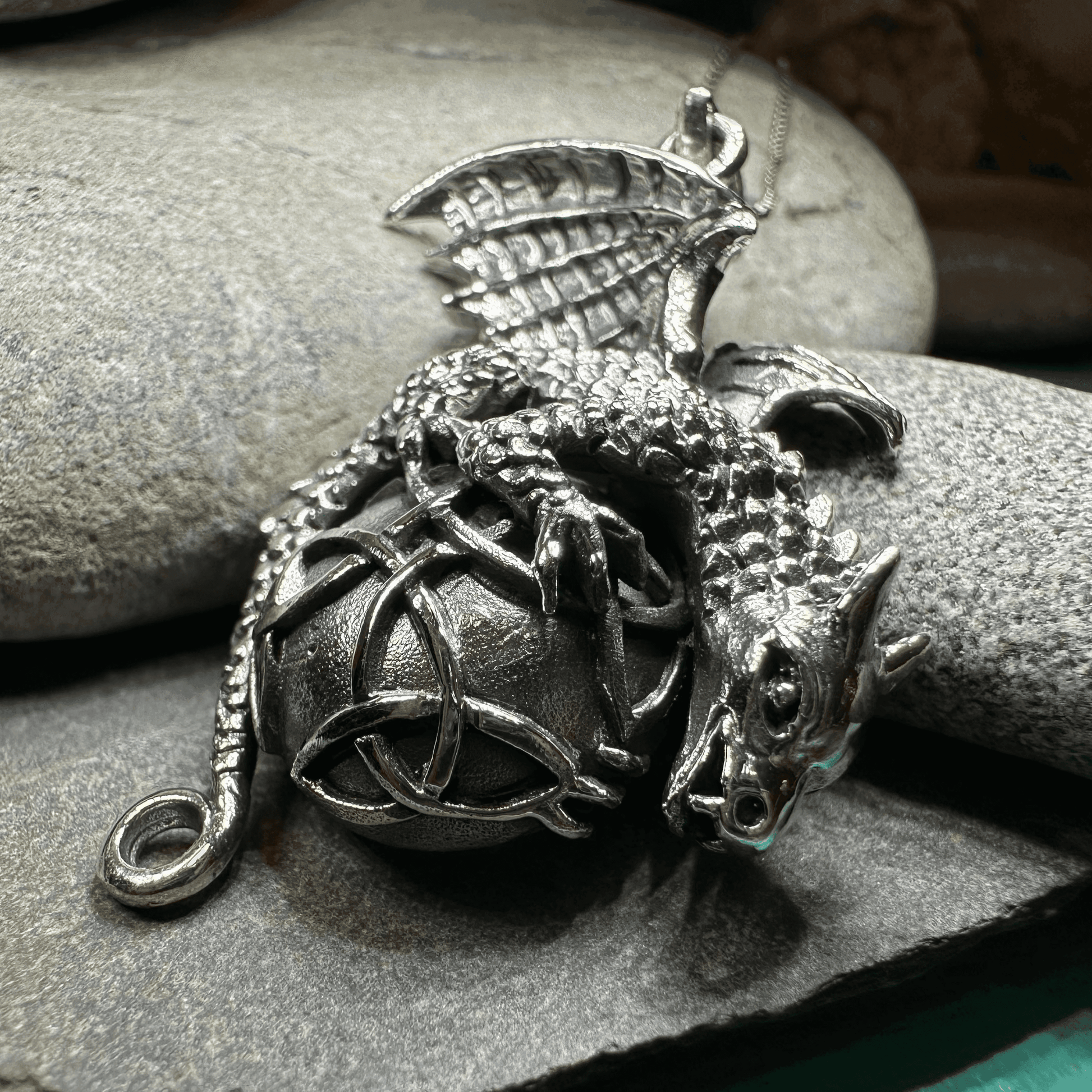 Archion Dragon Moon Necklace - 18