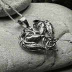 Wolf Lovers Necklace - 18