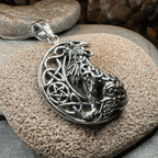 Mac Tíre Wolf Necklace - 18