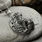 Mac Tíre Wolf Necklace - 18
