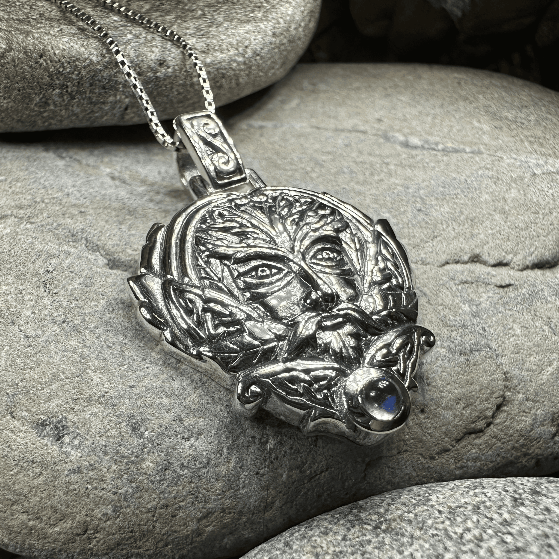 Celtic Oak Green Man Necklace - 18