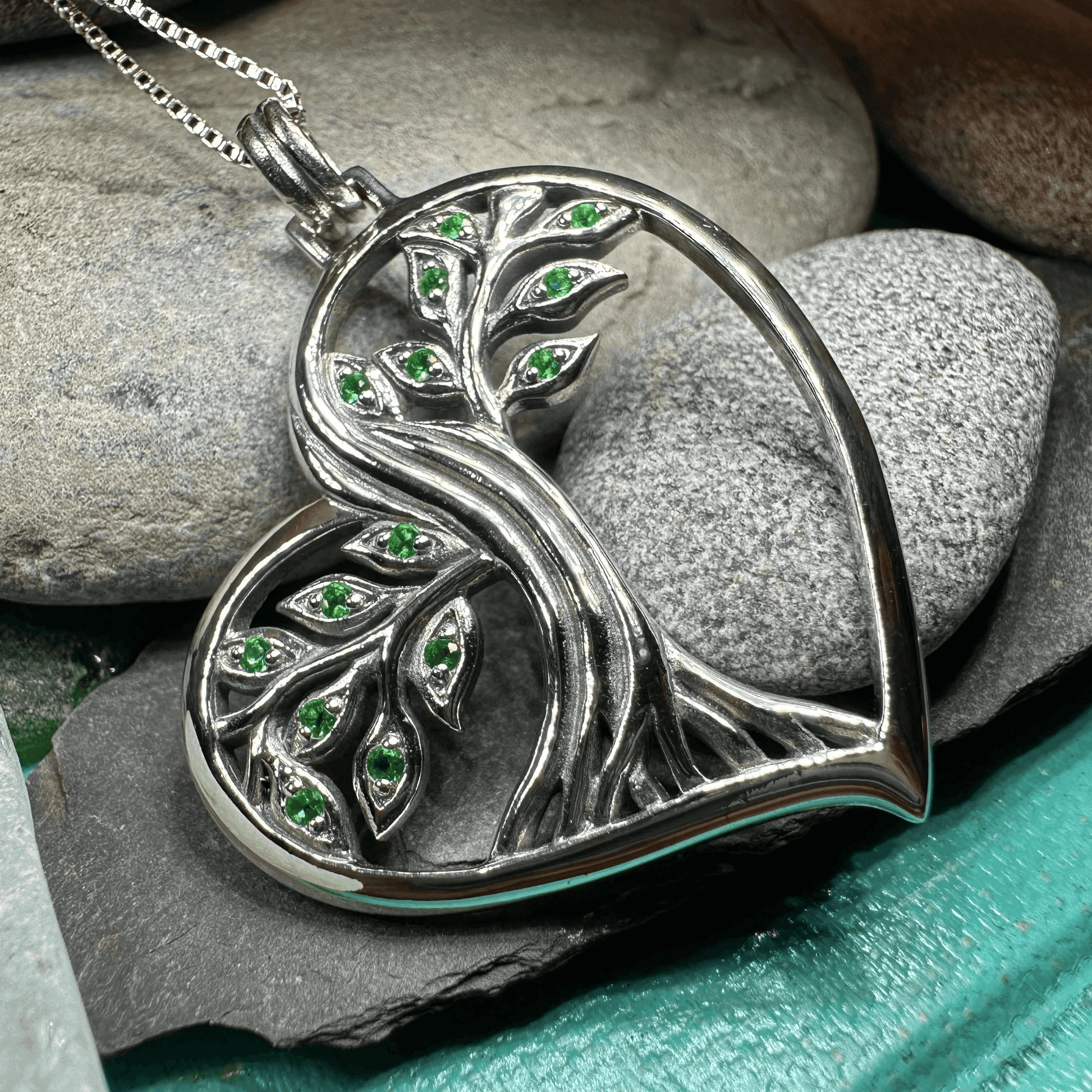Lyssie Tree of Life Necklace - 18