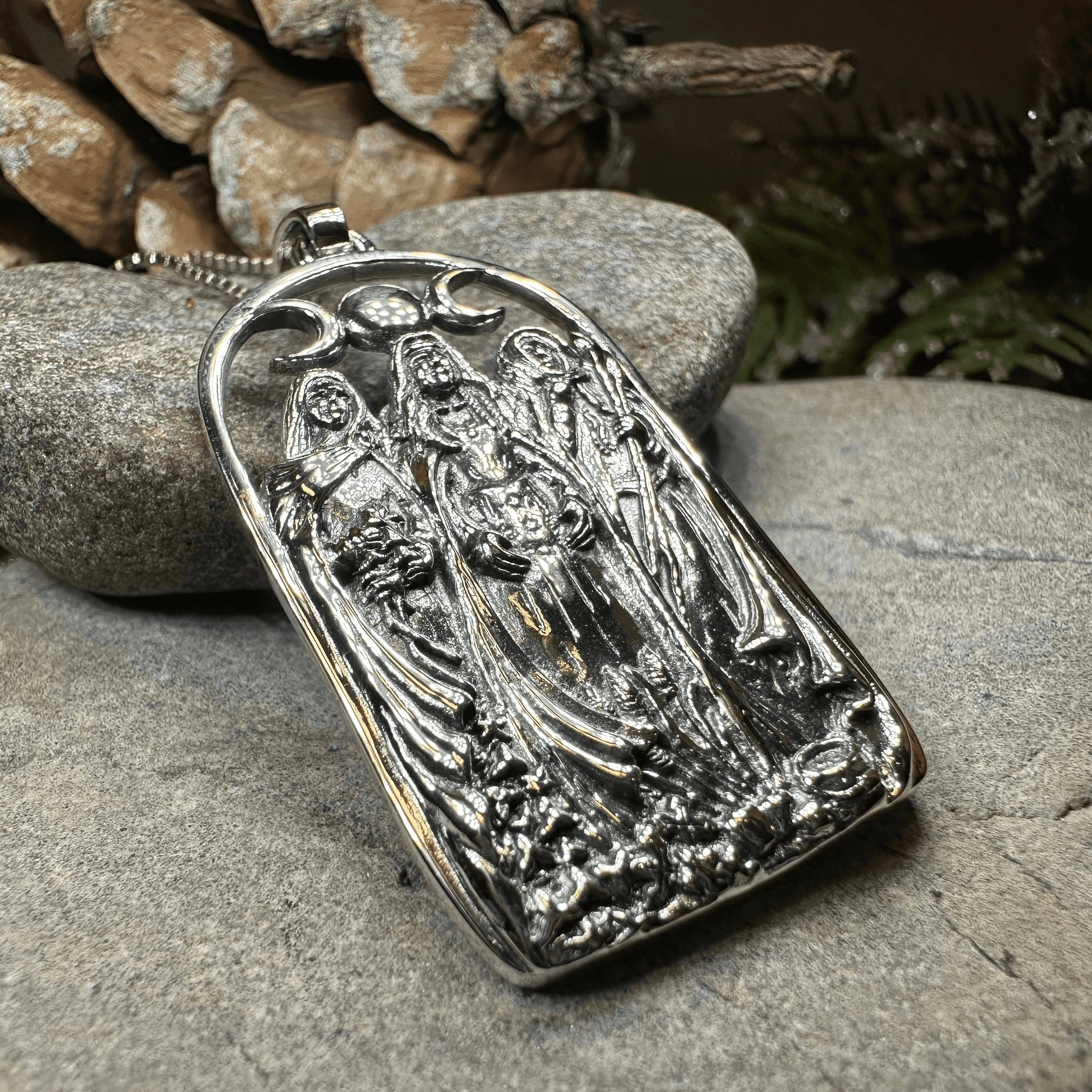 Hecate Triple Goddess Necklace - 18