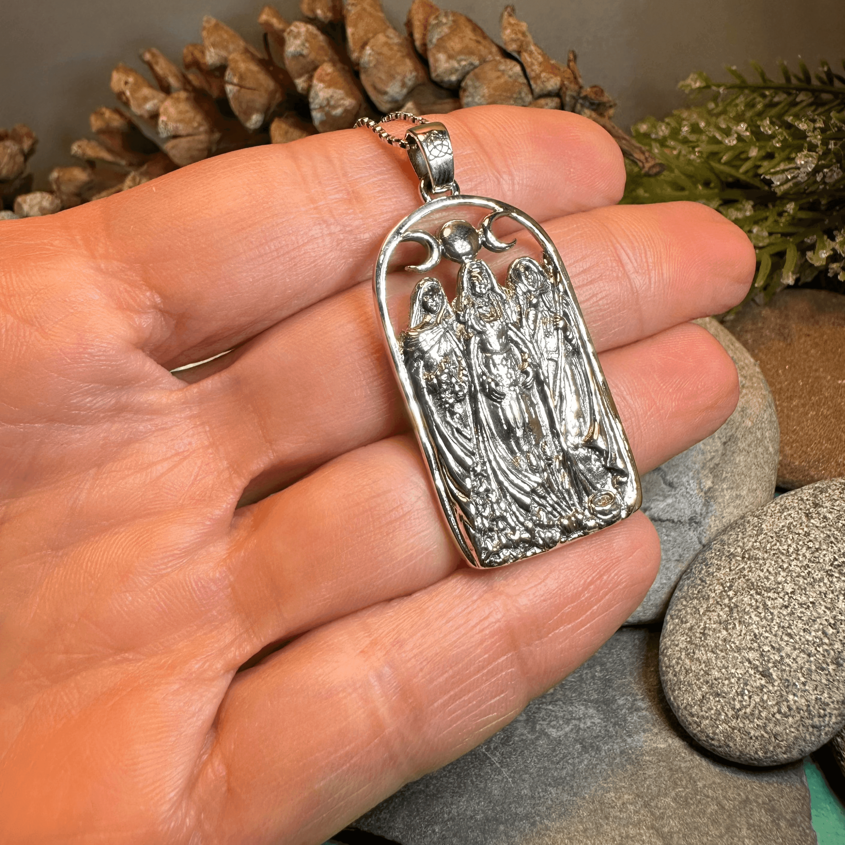 Hecate Triple Goddess Necklace - 18