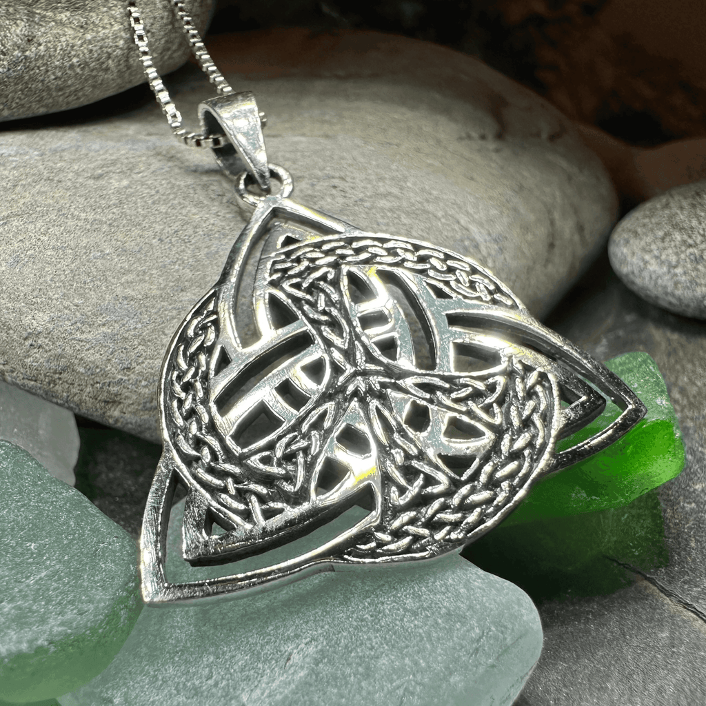 Celtic Peace Sign Necklace - 18