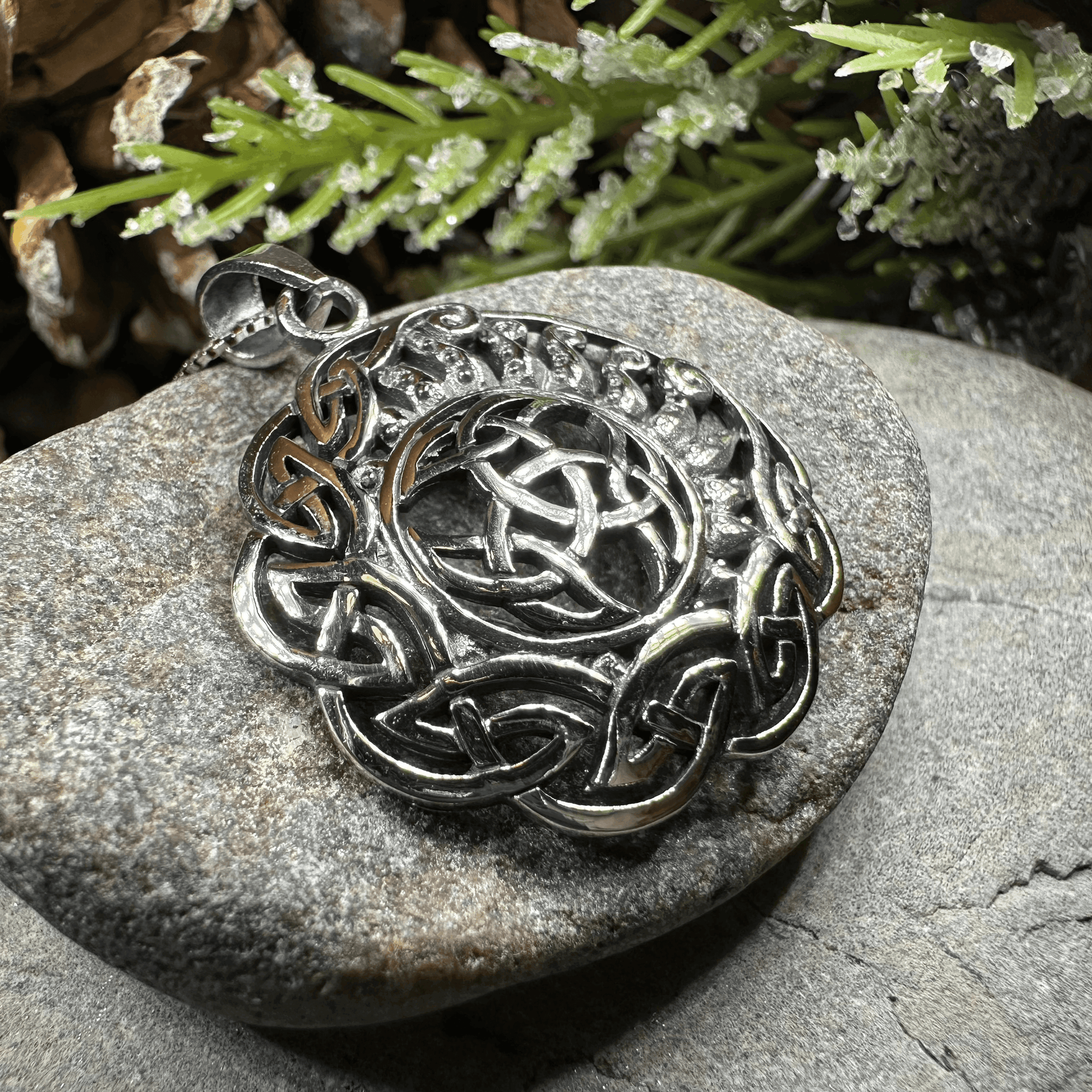 Sun Knot Necklace - 18