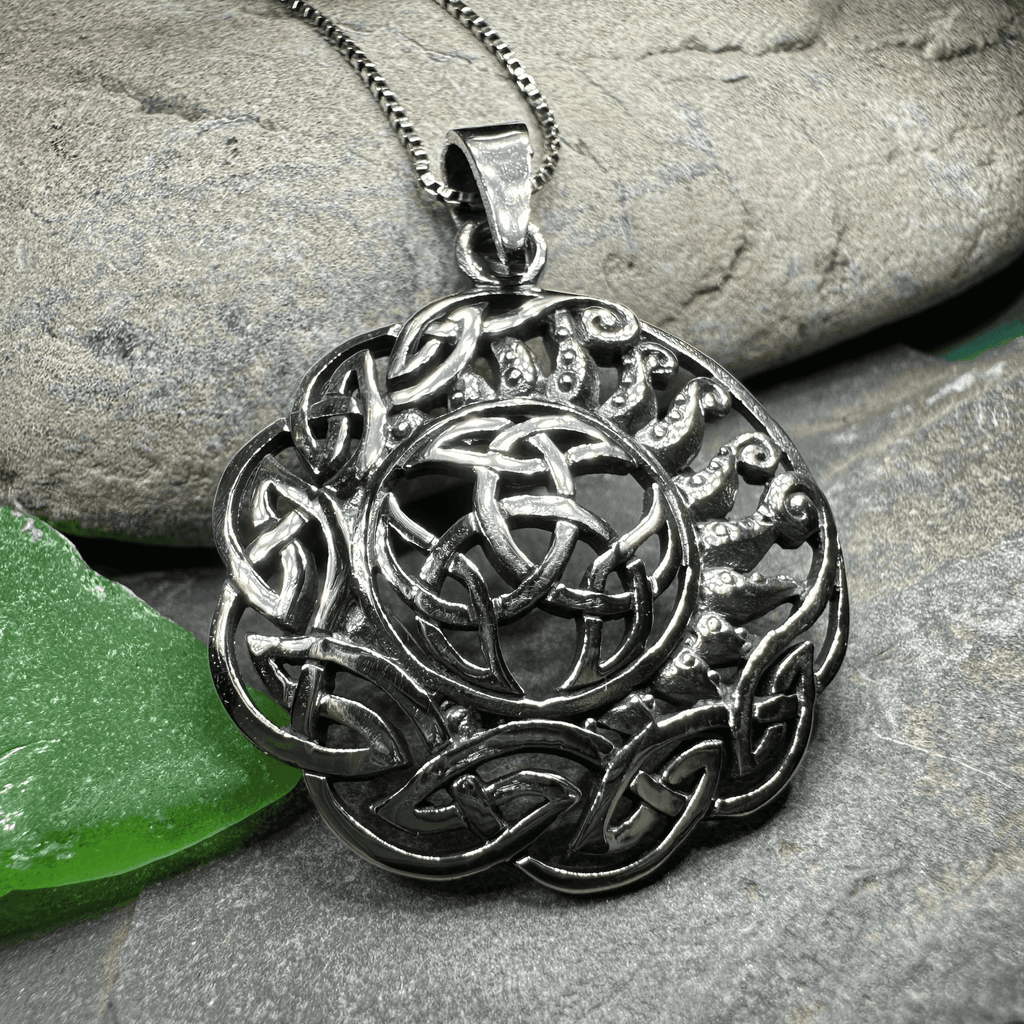 Sun Knot Necklace - 18