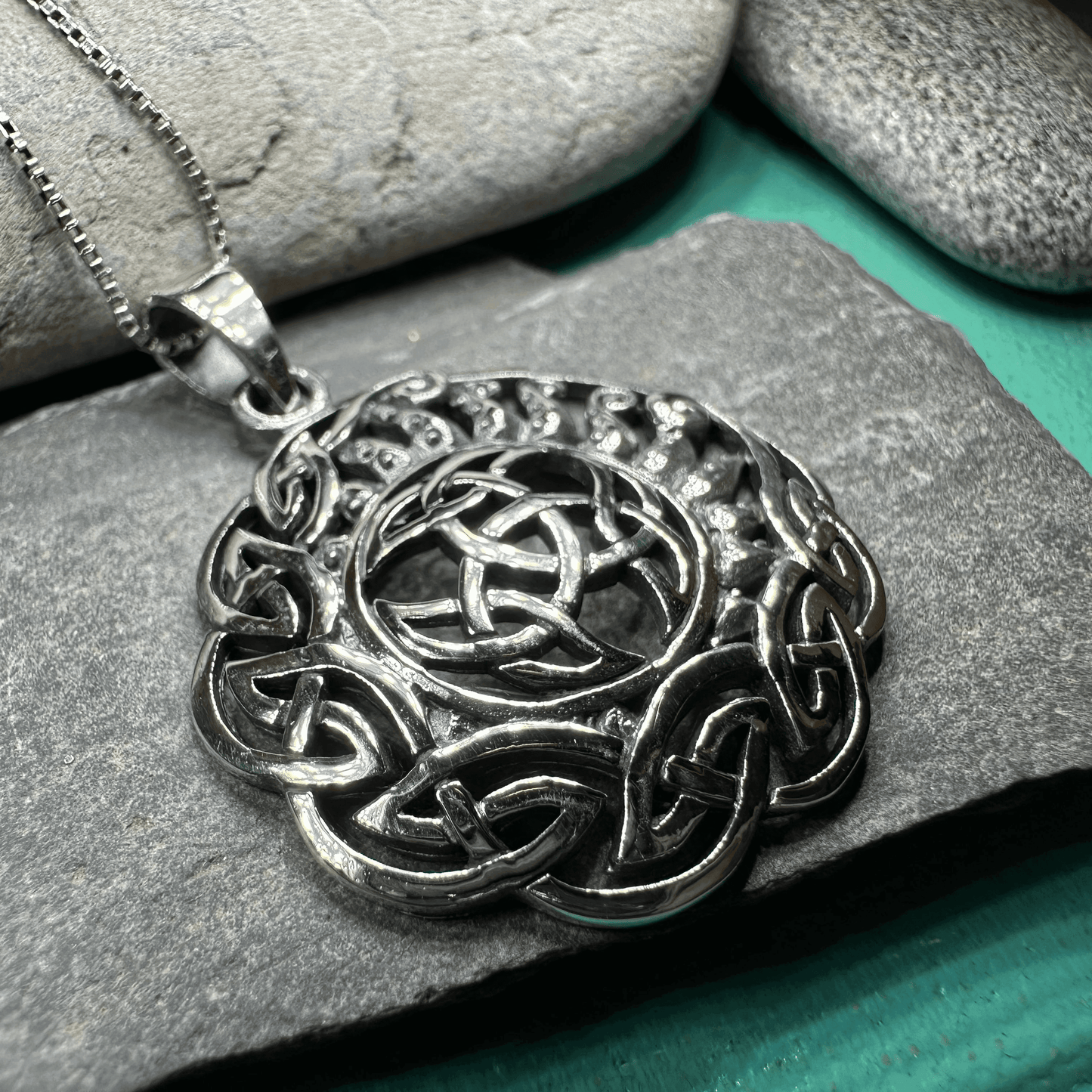 Sun Knot Necklace - 18
