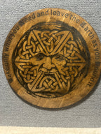 Greenman, Round