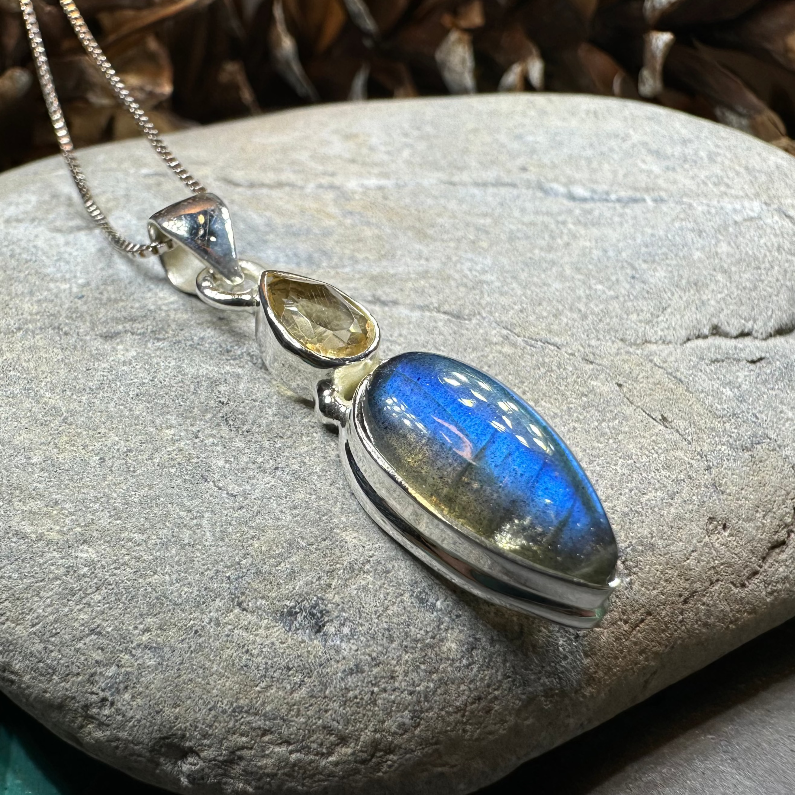 Briony Labradorite Necklace