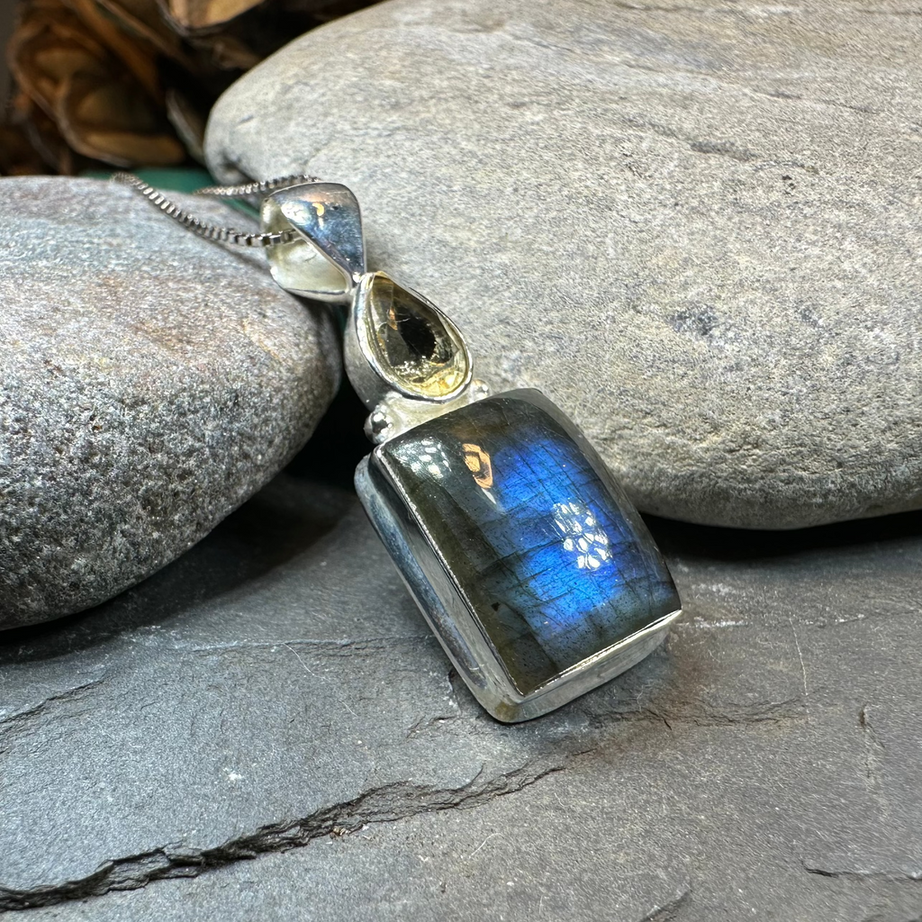 Briony Labradorite Necklace