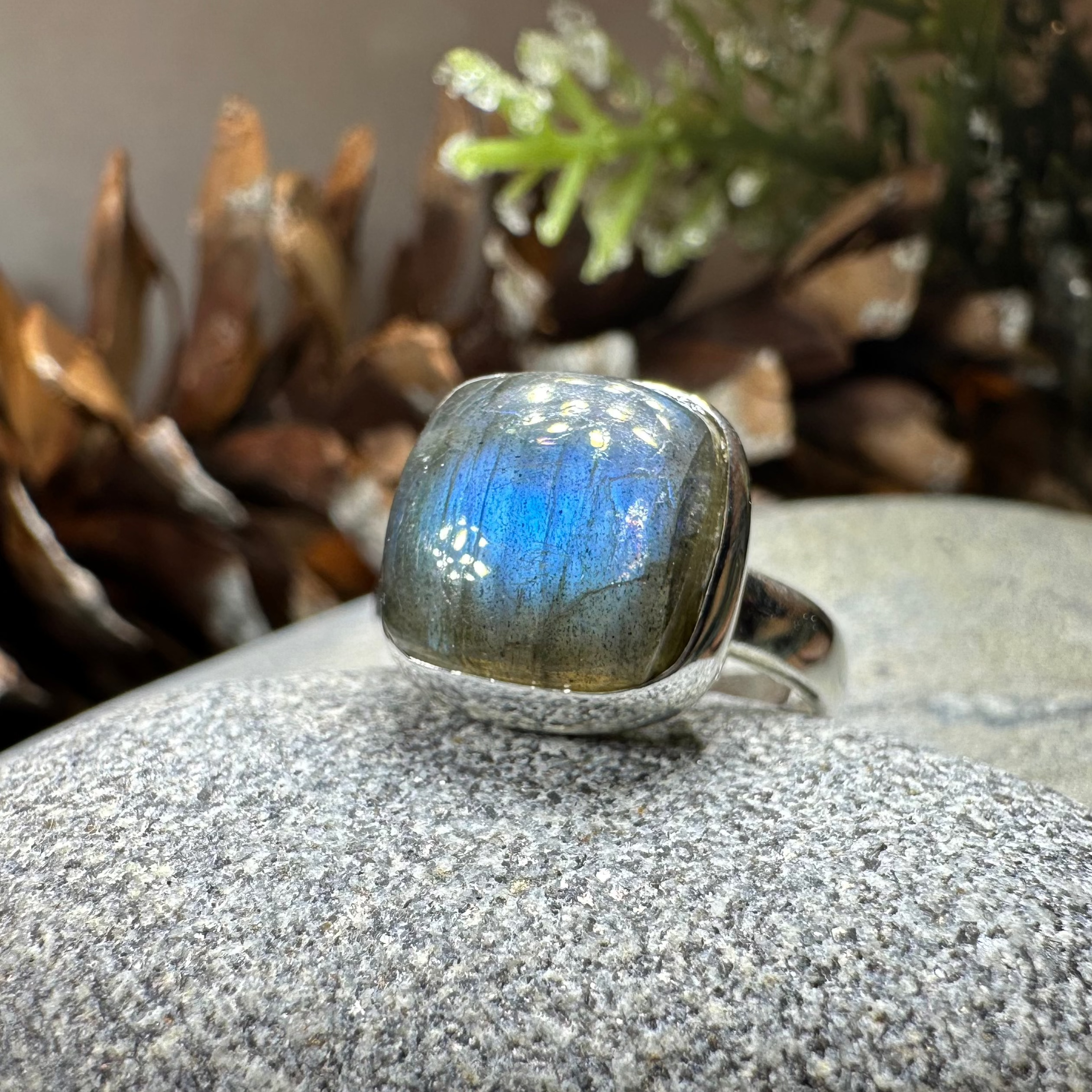 Celtic Twilight Labradorite Ring