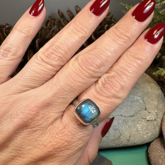 Celtic Twilight Labradorite Ring
