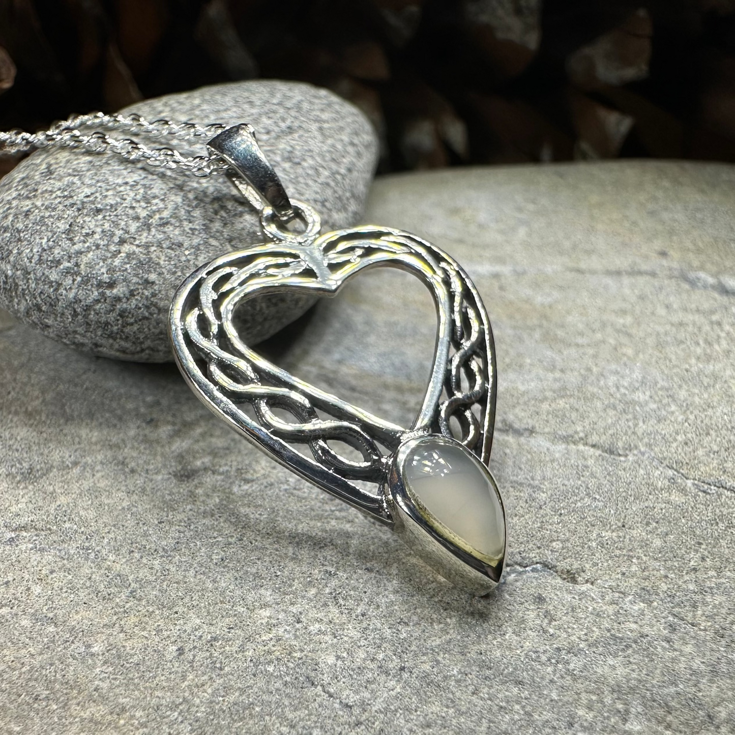 Jonet Celtic Heart Necklace
