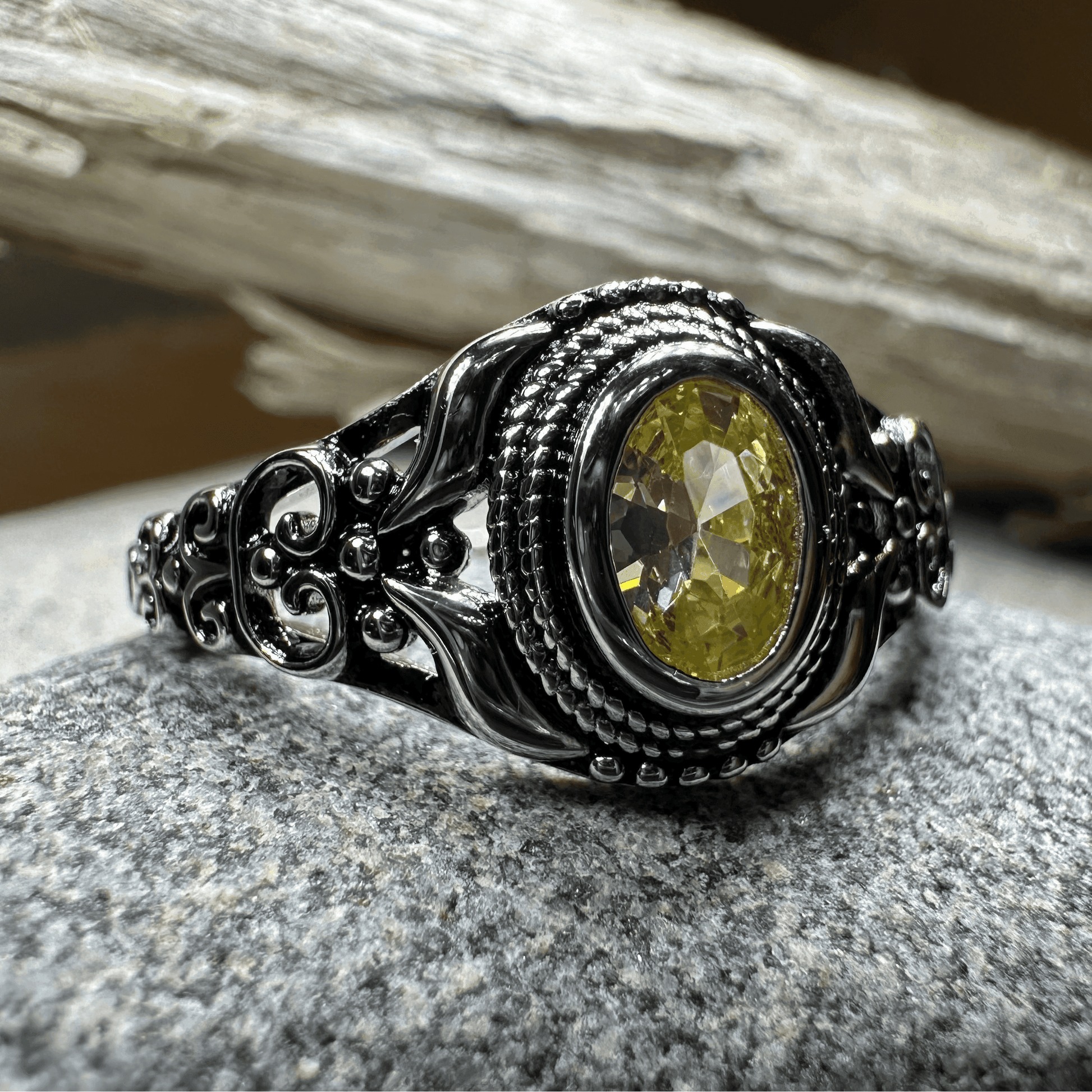 Romantic Celtic Knot Ring - 4 / Amethyst